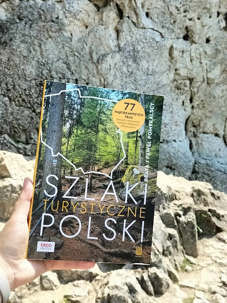 Okładka książki pt.: „Szlaki turystyczne polski". 